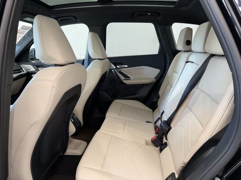 Used 2025 BMW X1 xDrive28i w/ Premium Package AWD/4WD image 11