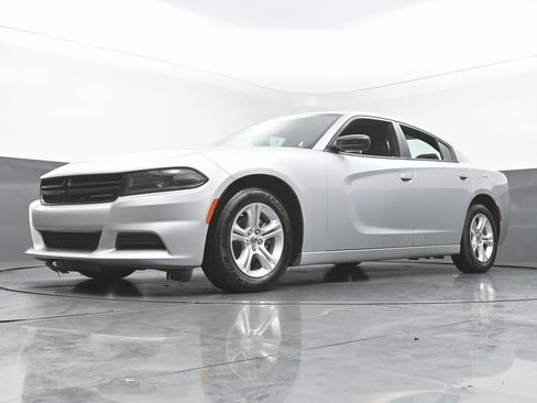 Used 2023 Dodge Charger SXT image 39