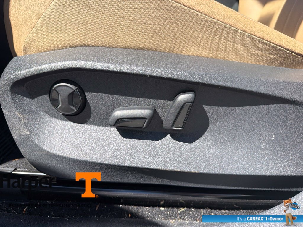 Used 2023 Volkswagen Tiguan SE w/ Panoramic Sunroof Package AWD/4WD image 19