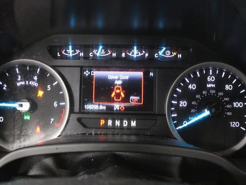 Used 2019 Ford Expedition XLT w/ Equipment Group 201A AWD/4WD image 22