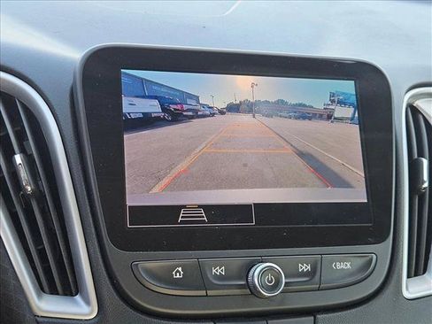 Used 2024 Chevrolet Malibu LT FWD image 13