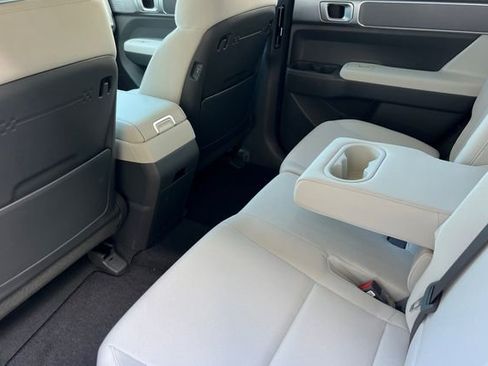 New 2026 Hyundai Santa Fe SE image 12