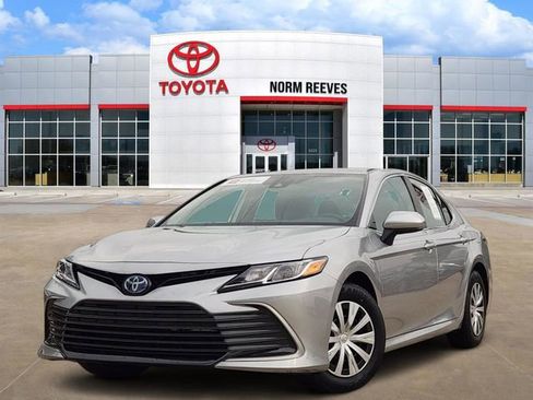 Used 2023 Toyota Camry LE FWD image 1