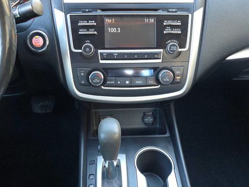 Used 2017 Nissan Altima 2.5 SV w/ Convenience Package image 29