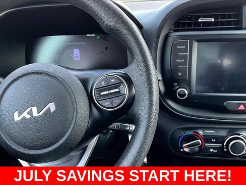 Used 2024 Kia Soul LX w/ Option Group 015 FWD image 15