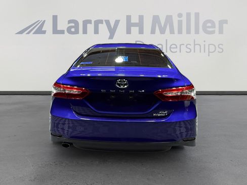 Used 2018 Toyota Camry XLE image 4