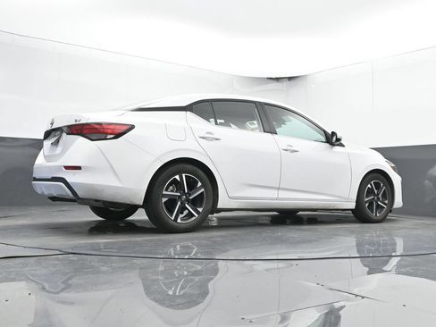 Used 2024 Nissan Sentra SV FWD image 23