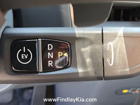 New 2026 Kia EV9 Wind image 20