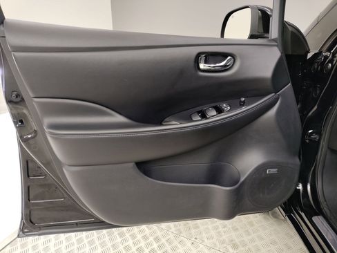 Used 2015 Nissan Leaf SL w/ Premium Package image 13