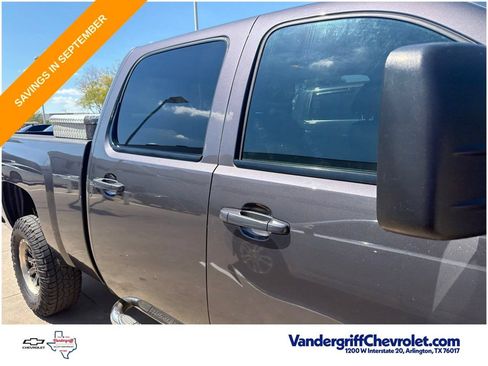 Used 2010 Chevrolet Silverado 2500 LTZ w/ Convenience Package AWD/4WD image 7