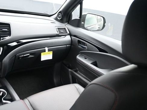 New 2026 Honda Ridgeline Black Edition image 11