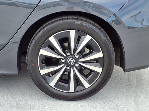 Used 2023 Honda Civic EX-L image 7