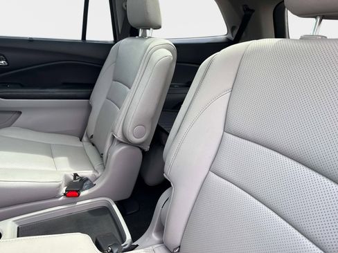 Used 2018 Honda Pilot Elite image 13