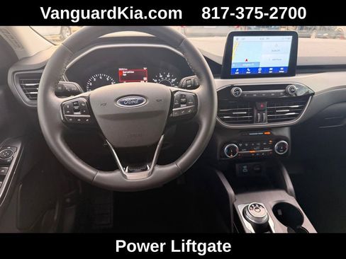 Used 2022 Ford Escape SEL image 16