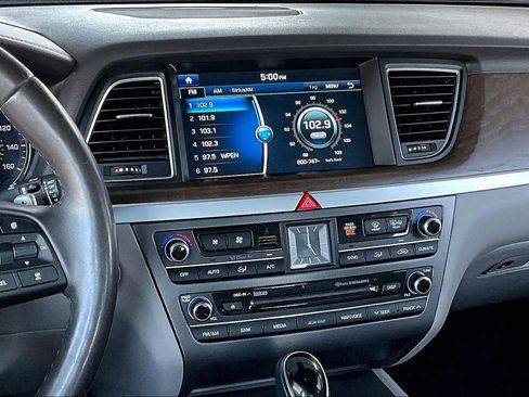 Used 2017 Genesis G80 3.8 w/ Option Group 03 image 9