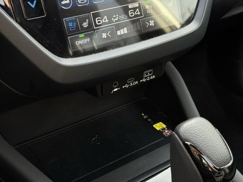 Used 2025 Subaru Forester Touring image 34