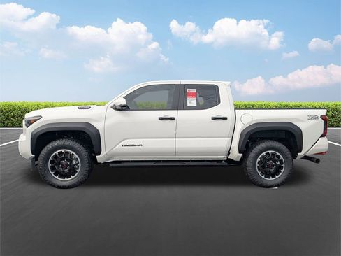 New 2025 Toyota Tacoma TRD Off-Road w/ TRD Off Road Premium Package image 7