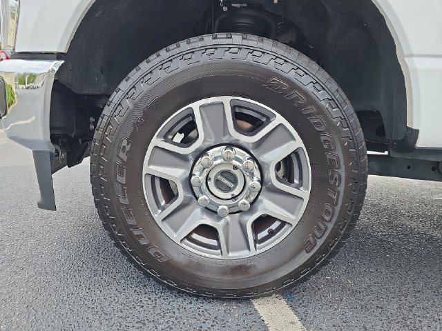 Certified 2024 Ford F250 Lariat w/ FX4 Off-Road Package AWD/4WD image 36