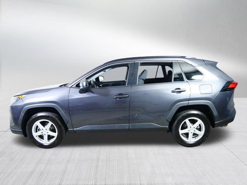 Used 2019 Toyota RAV4 LE w/ All Weather Liner Package AWD/4WD image 4