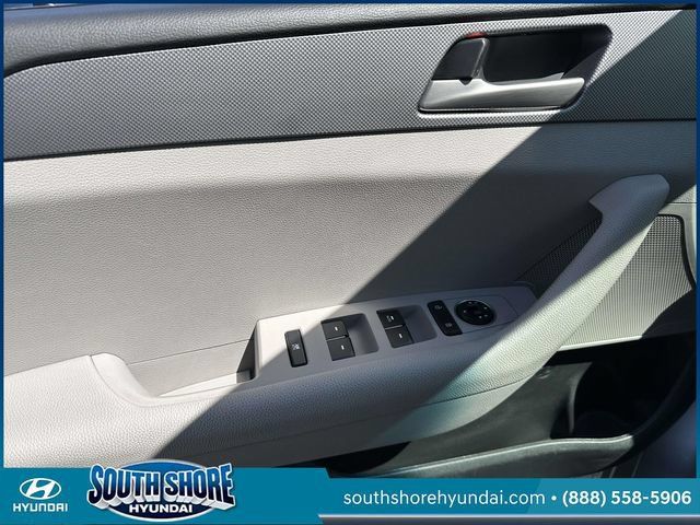 Used 2018 Hyundai Sonata SE FWD image 18