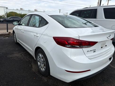Used 2017 Hyundai Elantra SE FWD image 8
