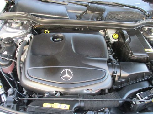 Used 2015 Mercedes-Benz CLA 250 250 image 18