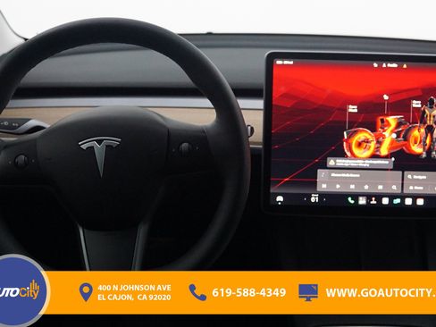 Used 2022 Tesla Model 3 Long Range AWD/4WD image 5