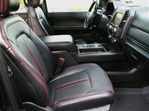 Used 2019 Ford Expedition Limited w/ Equipment Group 303A AWD/4WD image 22