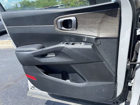 Certified 2023 Kia Sorento EX w/ Panoramic Sunroof Package FWD image 20