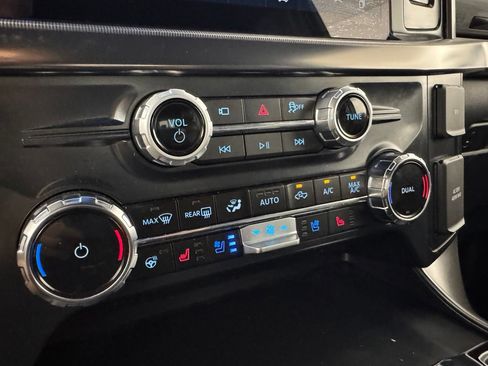 Used 2025 Ford F150 Lariat w/ Equipment Group 501A Mid AWD/4WD image 26