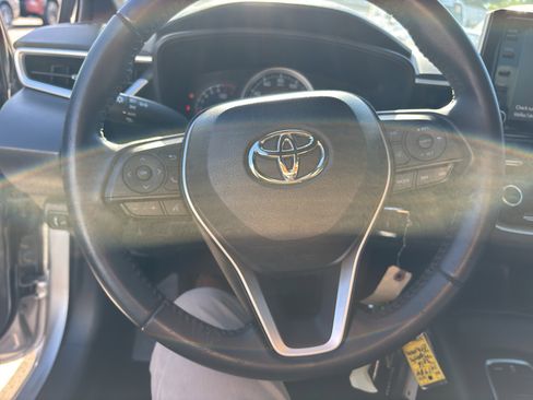 Used 2022 Toyota Corolla SE FWD image 12