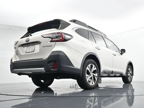 Used 2022 Subaru Outback Limited w/ Popular Package #2 AWD/4WD image 34