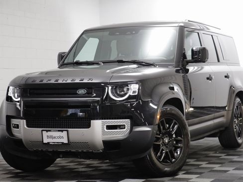 Used 2025 Land Rover Defender 130 S image 1