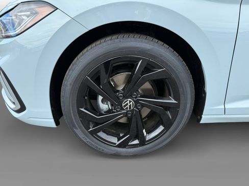 New 2025 Volkswagen Jetta SE image 9
