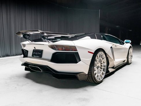 Used 2013 Lamborghini Aventador LP 700-4 image 37