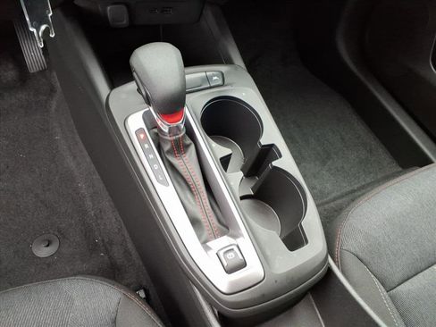 Used 2024 Chevrolet Trax RS w/ Driver Confidence Package image 28