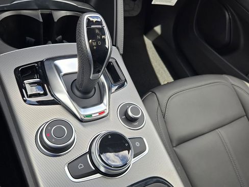 New 2026 Alfa Romeo Stelvio Sprint w/ Convenience Package AWD/4WD image 11