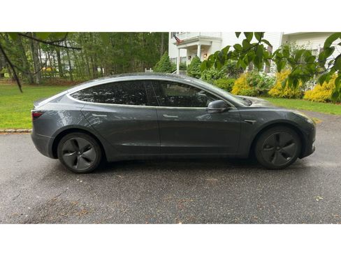 Used 2019 Tesla Model 3 Standard Range Plus RWD image 3