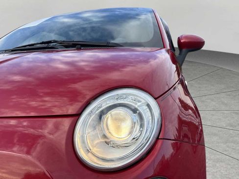 Used 2013 FIAT 500 Sport image 7
