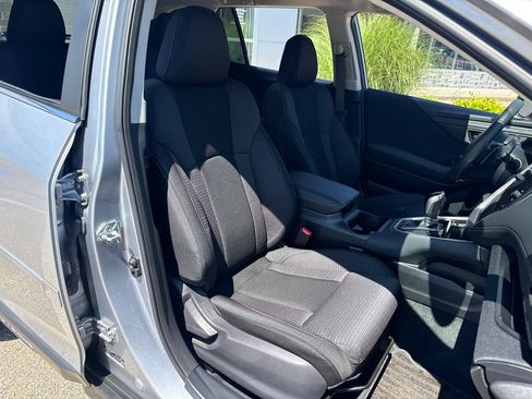 Used 2025 Subaru Outback Premium AWD/4WD image 17