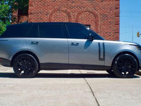 Used 2023 Land Rover Range Rover Long Wheelbase Autobiography AWD/4WD image 4