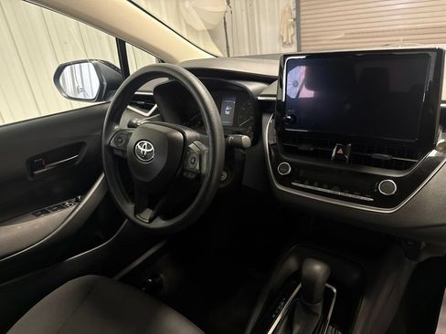 Used 2024 Toyota Corolla LE FWD image 23