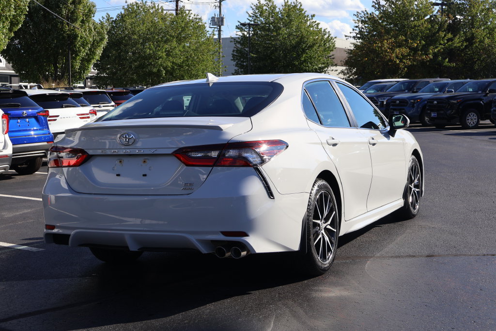 Certified 2024 Toyota Camry SE w/ Cold Weather Package AWD/4WD image 8