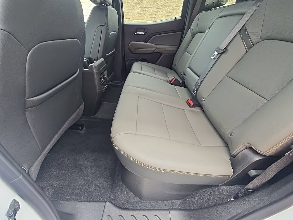 New 2026 Chevrolet Colorado ZR2 w/ Technology Package AWD/4WD image 26