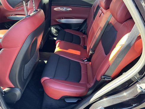 Used 2024 Genesis GV70 2.5T w/ Sport Prestige Package image 20