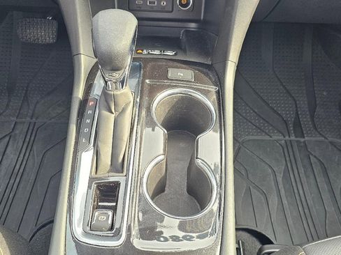 Used 2024 Chevrolet Equinox Premier w/ LPO, Floor Liner Package FWD image 12