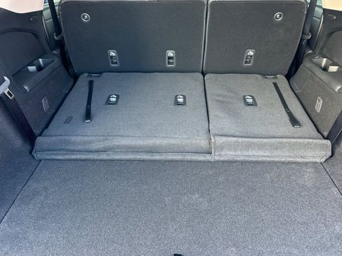 New 2025 Nissan Pathfinder SL image 16