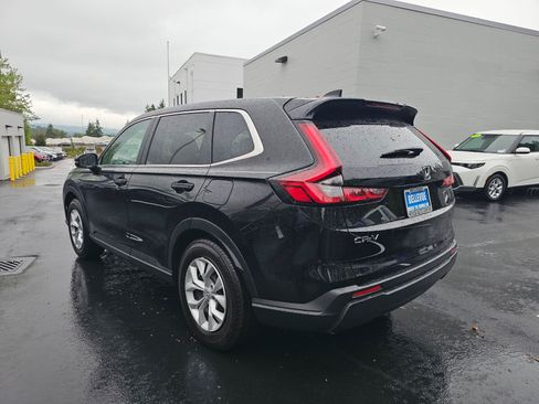 Certified 2025 Honda CR-V LX image 5