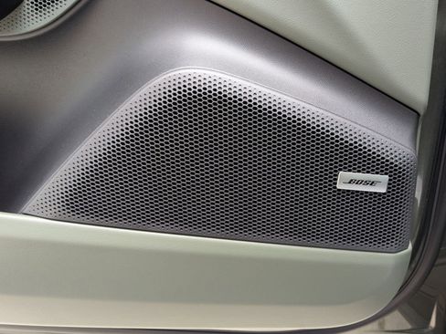 New 2026 Porsche Macan 4 Electric image 14