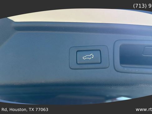 Used 2014 Subaru Forester 2.5i Touring image 30